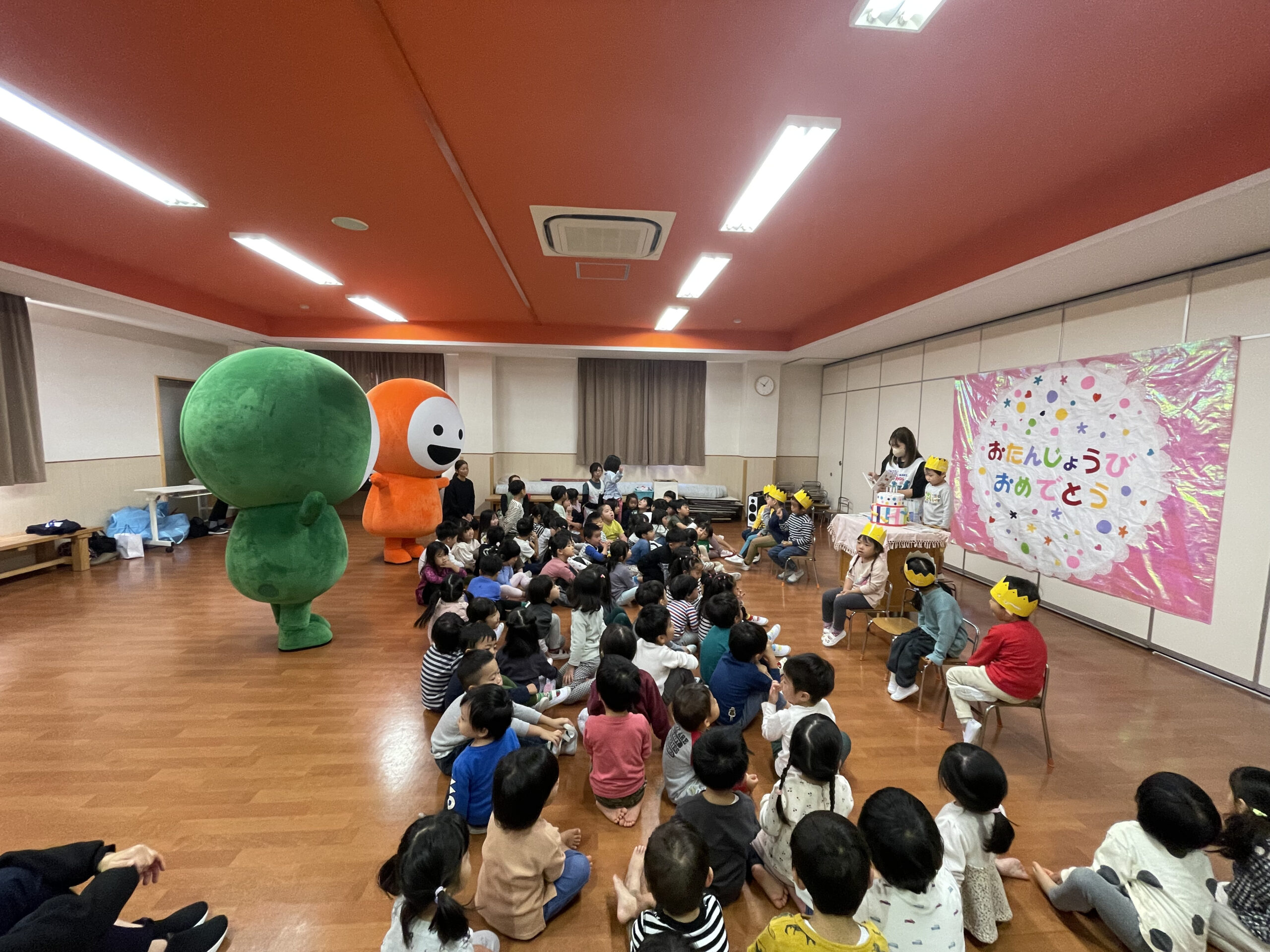 なごみひかるが加納西こども園お誕生日会に参加